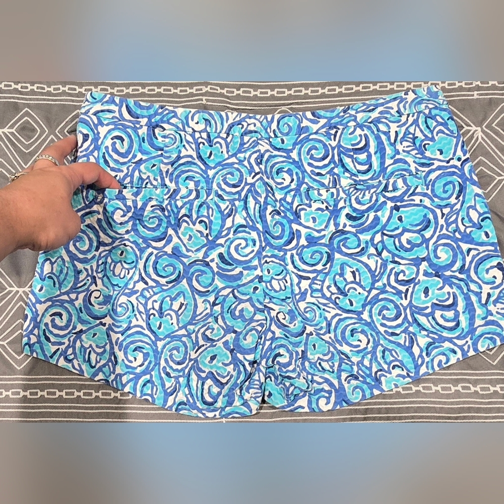 Lilly Pulitzer Adie Shorts In Chasing Tails Print Size 00 - Picture 7 of 7